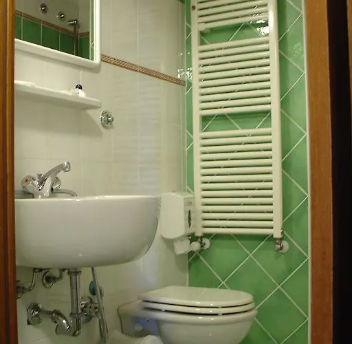 Il Canto Del Sole ベッド・アンド・ブレックファスト 4*